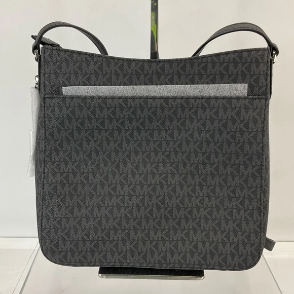 NWT MICHAEL Michael Kors Black Logo PVC Zip Jet Set Large Crossbody Bag - Picture 2 of 12